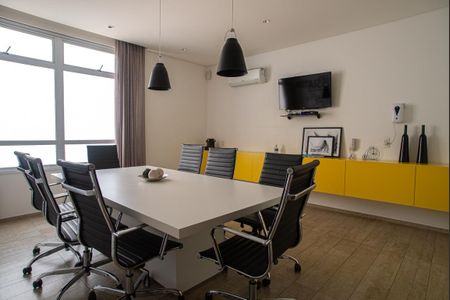 Apartamento à venda com 64m², 2 quartos e 1 vagaÁrea comum - Sala de Reunião