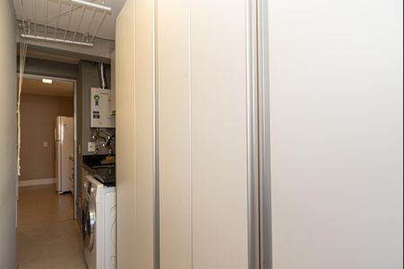 Apartamento à venda com 64m², 2 quartos e 1 vagaÁrea de Serviço