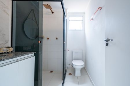 Apartamento à venda com 86m², 2 quartos e 2 vagas Apartamento à venda com 86m², 2 quartos e 2 vagasBanheiro da Suíte