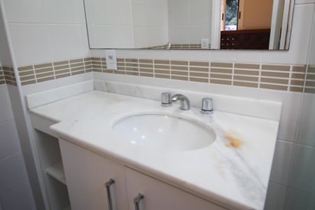Apartamento para alugar com 74m², 3 quartos e 1 vaga Apartamento para alugar com 74m², 3 quartos e 1 vagaBanheiro da Suíte