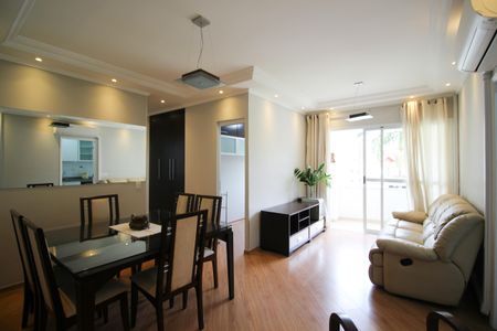 Sala de apartamento para alugar com 3 quartos, 74m² em Vila Nova Conceição, São Paulo