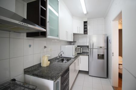 Apartamento para alugar com 74m², 3 quartos e 1 vaga Apartamento para alugar com 74m², 3 quartos e 1 vagaCozinha