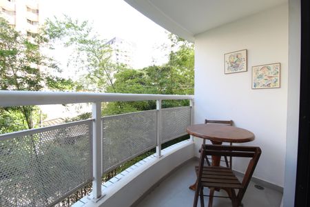 Apartamento à venda com 38m², 1 quarto e 1 vagaVaranda da Sala/Cozinha