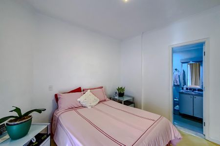 Apartamento à venda com 120m², 3 quartos e 3 vagasSuíte 1