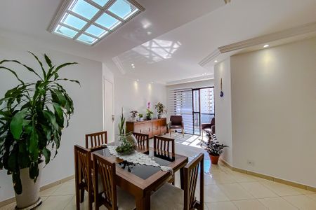 Apartamento à venda com 120m², 3 quartos e 3 vagasSala