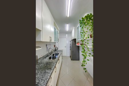 Apartamento à venda com 120m², 3 quartos e 3 vagasCozinha