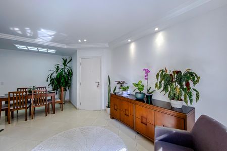 Apartamento à venda com 120m², 3 quartos e 3 vagasSala