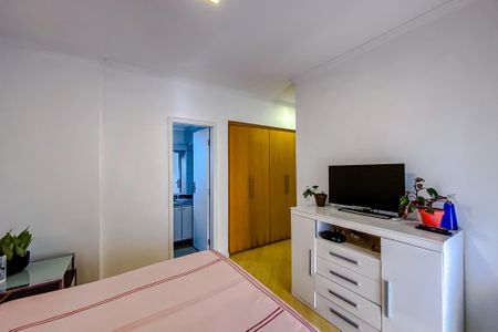 Apartamento à venda com 120m², 3 quartos e 3 vagasSuíte 1