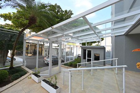 Apartamento à venda com 80m², 3 quartos e 1 vagaFachada
