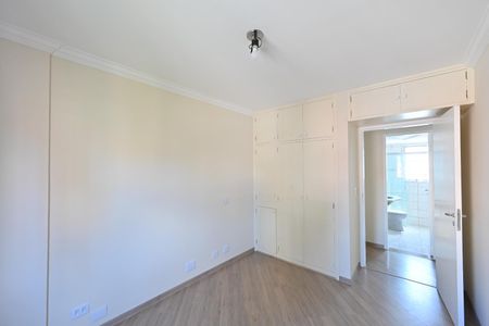 Apartamento à venda com 80m², 3 quartos e 1 vagaSuíte