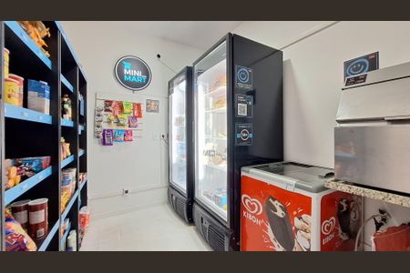 Apartamento para alugar com 55m², 2 quartos e 1 vagaMini Mercado