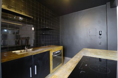 Apartamento à venda com 65m², 1 quarto e sem vagaCozinha e Área de Serviço