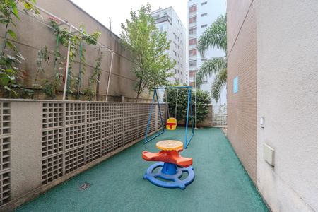Apartamento para alugar com 76m², 2 quartos e 1 vaga Apartamento para alugar com 76m², 2 quartos e 1 vagaÁrea comum - Playground