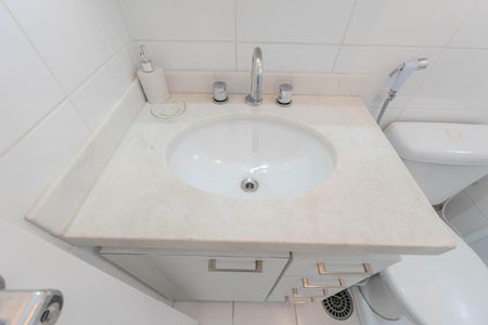 Apartamento para alugar com 76m², 2 quartos e 1 vaga Apartamento para alugar com 76m², 2 quartos e 1 vagaBanheiro da Suíte 1