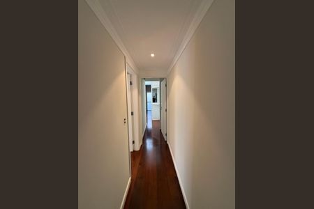 Apartamento para alugar com 180m², 3 quartos e 3 vagas Apartamento para alugar com 180m², 3 quartos e 3 vagasCorredor