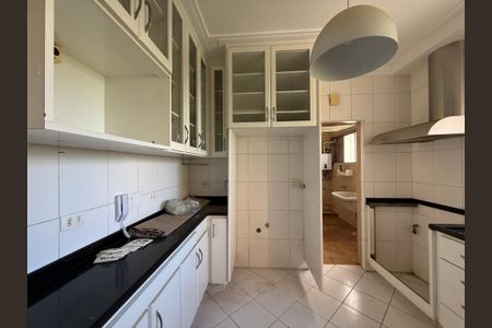 Apartamento para alugar com 180m², 3 quartos e 3 vagas Apartamento para alugar com 180m², 3 quartos e 3 vagasCozinha