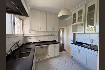 Apartamento para alugar com 180m², 3 quartos e 3 vagas Apartamento para alugar com 180m², 3 quartos e 3 vagasCozinha