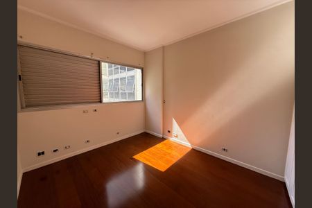 Apartamento para alugar com 180m², 3 quartos e 3 vagas Apartamento para alugar com 180m², 3 quartos e 3 vagasQuarto 3