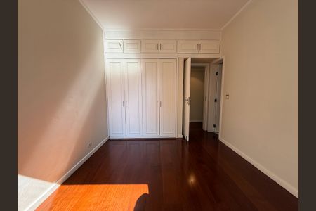 Apartamento para alugar com 180m², 3 quartos e 3 vagas Apartamento para alugar com 180m², 3 quartos e 3 vagasQuarto 3