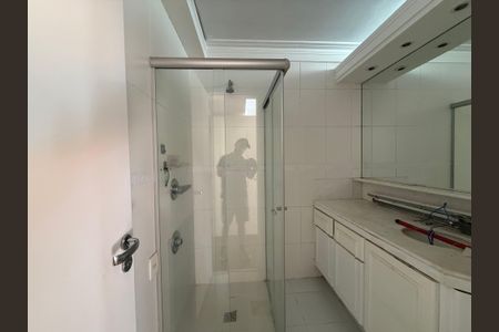 Apartamento para alugar com 180m², 3 quartos e 3 vagas Apartamento para alugar com 180m², 3 quartos e 3 vagasBanheiro social 2