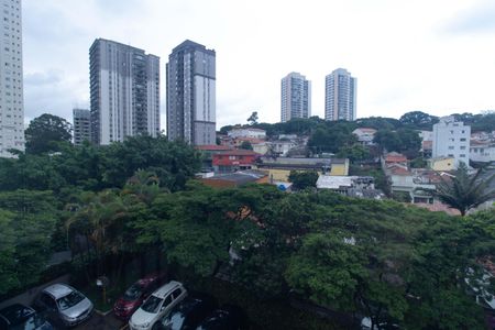 Vista da Varanda de apartamento à venda com 3 quartos, 71m² em Vila Firmiano Pinto, São Paulo