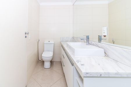 Apartamento para alugar com 125m², 3 quartos e 2 vagas Apartamento para alugar com 125m², 3 quartos e 2 vagasBanheiro da Suíte