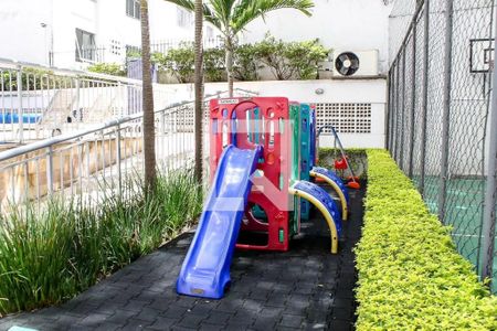 Apartamento para alugar com 125m², 3 quartos e 2 vagas Apartamento para alugar com 125m², 3 quartos e 2 vagasPlayground