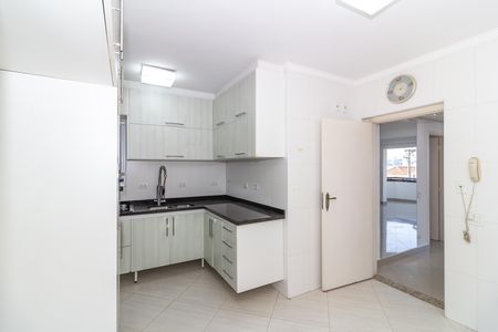 Apartamento para alugar com 125m², 3 quartos e 2 vagas Apartamento para alugar com 125m², 3 quartos e 2 vagasCozinha