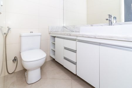 Apartamento para alugar com 125m², 3 quartos e 2 vagas Apartamento para alugar com 125m², 3 quartos e 2 vagasBanheiro da Suíte