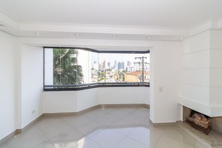 Apartamento para alugar com 125m², 3 quartos e 2 vagas Apartamento para alugar com 125m², 3 quartos e 2 vagasVaranda