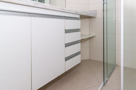 Apartamento para alugar com 125m², 3 quartos e 2 vagas Apartamento para alugar com 125m², 3 quartos e 2 vagasBanheiro