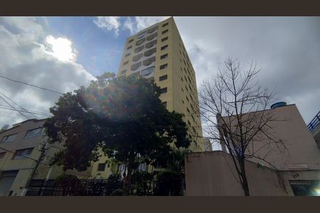 Apartamento para alugar com 128m², 3 quartos e 1 vaga Apartamento para alugar com 128m², 3 quartos e 1 vagaFachada