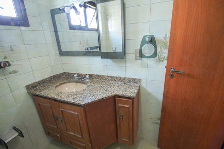 Apartamento para alugar com 128m², 3 quartos e 1 vaga Apartamento para alugar com 128m², 3 quartos e 1 vagaBanheiro social