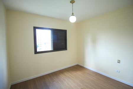 Apartamento para alugar com 128m², 3 quartos e 1 vaga Apartamento para alugar com 128m², 3 quartos e 1 vagaQuarto 2