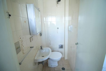 Apartamento para alugar com 128m², 3 quartos e 1 vaga Apartamento para alugar com 128m², 3 quartos e 1 vagaBanheiro de serviço