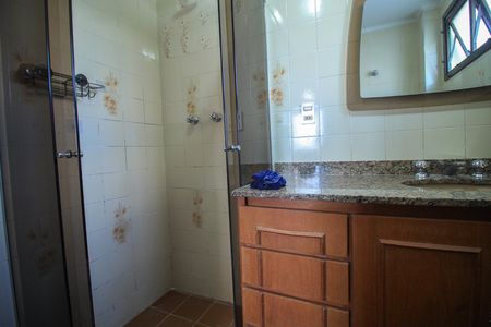 Apartamento para alugar com 128m², 3 quartos e 1 vaga Apartamento para alugar com 128m², 3 quartos e 1 vagaBanheiro da Suíte
