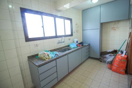 Apartamento para alugar com 128m², 3 quartos e 1 vaga Apartamento para alugar com 128m², 3 quartos e 1 vagaCozinha