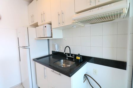 Cozinha de apartamento para alugar com 1 quarto, 40m² em Chácara Santo Antônio (zona Sul), São Paulo
