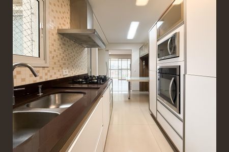 Apartamento à venda com 120m², 3 quartos e 2 vagasCozinha
