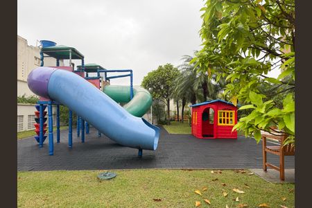 Apartamento à venda com 120m², 3 quartos e 2 vagasÁrea comum - Playground