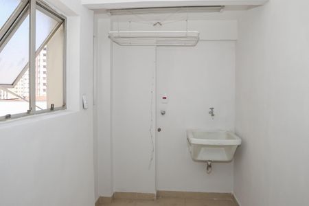 Apartamento para alugar com 50m², 2 quartos e sem vaga Apartamento para alugar com 50m², 2 quartos e sem vagaCozinha e Área de Serviço