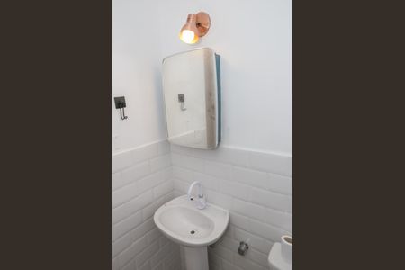 Apartamento para alugar com 50m², 2 quartos e sem vaga Apartamento para alugar com 50m², 2 quartos e sem vagaBanheiro