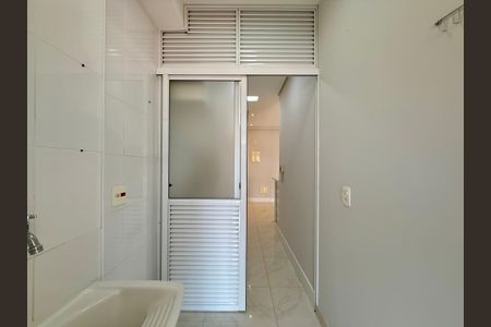 Apartamento para alugar com 63m², 2 quartos e 1 vagaÁrea de Serviço