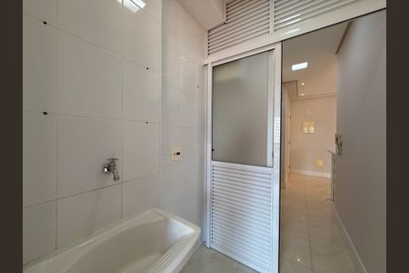 Apartamento para alugar com 63m², 2 quartos e 1 vagaÁrea de Serviço