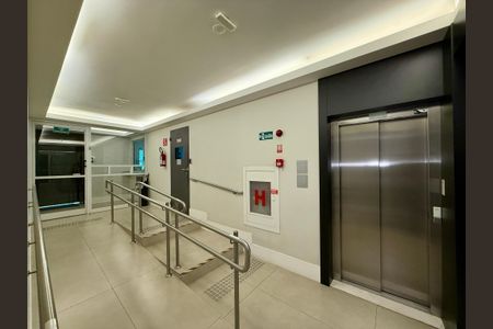 Apartamento para alugar com 63m², 2 quartos e 1 vagaEntrada