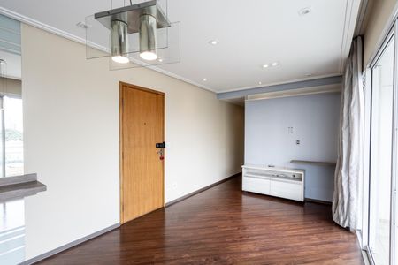 Apartamento para alugar com 72m², 2 quartos e 1 vagaSala