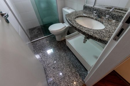 Apartamento para alugar com 72m², 2 quartos e 1 vagaBanheiro do Corredor