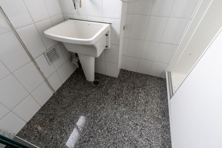 Apartamento para alugar com 72m², 2 quartos e 1 vagaÁrea de Serviço