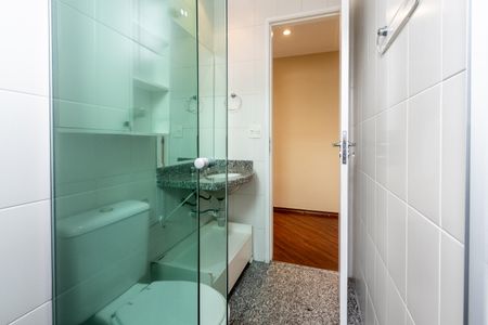 Apartamento para alugar com 72m², 2 quartos e 1 vagaBanheiro do Corredor