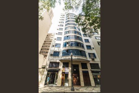 Studio para alugar com 32m², 1 quarto e sem vagaFachada